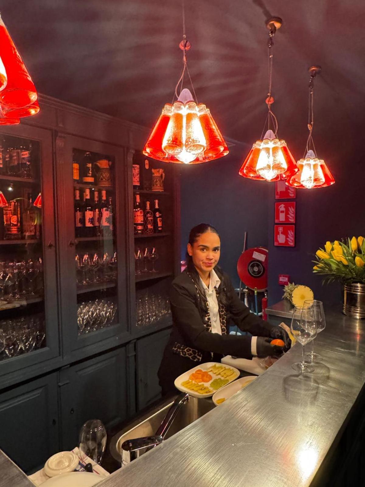Hotel Divino & Apartments Figueres  Ngoại thất bức ảnh