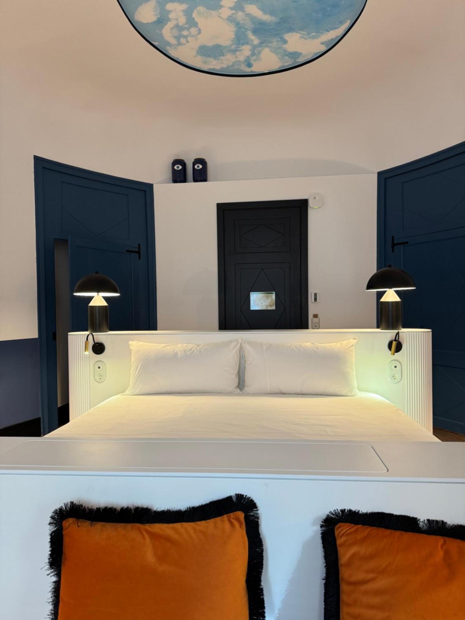 Hotel Divino & Apartments Figueres  Ngoại thất bức ảnh