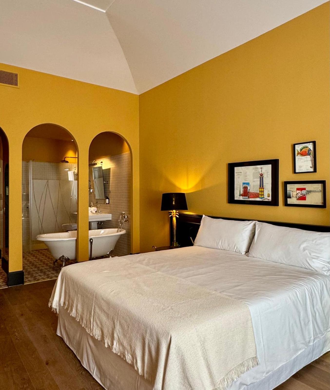 Hotel Divino & Apartments Figueres  Ngoại thất bức ảnh